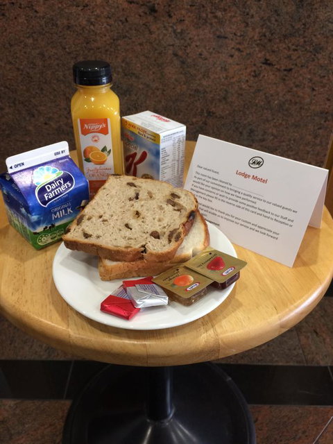 Edgecliff Lodge Motel - New Castle Holiday 7