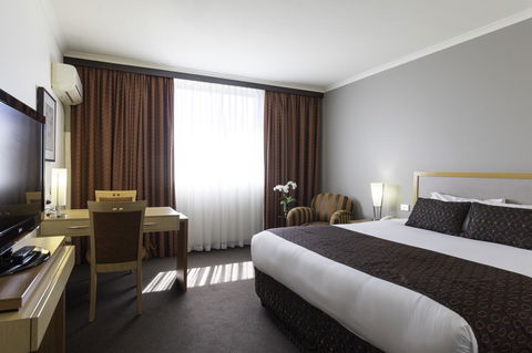 Mercure Albury - New Castle Holiday 8