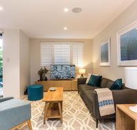 Nobbs  Executive 2 Storey Sydney Apartment with Pool - New Castle Holiday