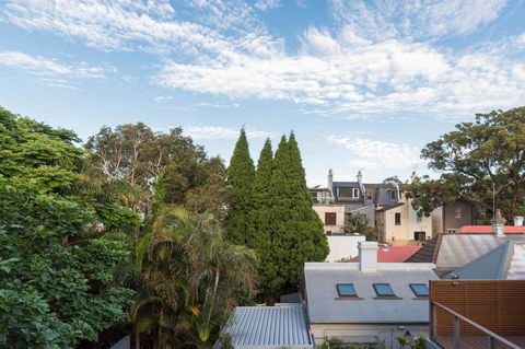 Nobbs Â· Executive 2 Storey Sydney Apartment With Pool - New Castle Holiday 17