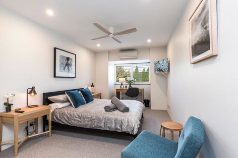 Nobbs Â· Executive 2 Storey Sydney Apartment With Pool - New Castle Holiday 5