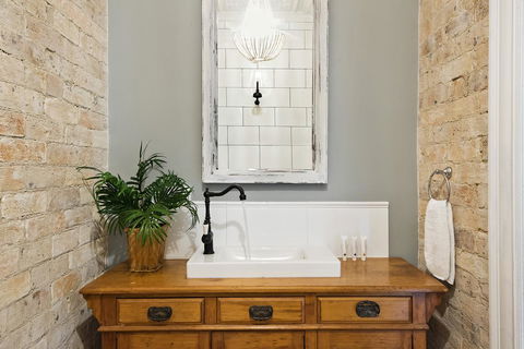 Designer Studios Manly - New Castle Holiday 4