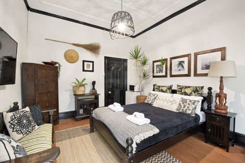 Designer Studios Manly - New Castle Holiday 19