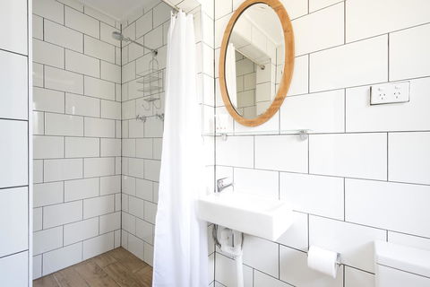 Designer Studios Manly - New Castle Holiday 34