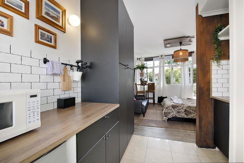 Designer Studios Manly - New Castle Holiday 30