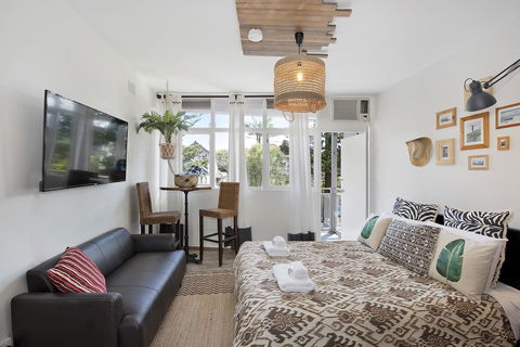 Designer Studios Manly - New Castle Holiday 25