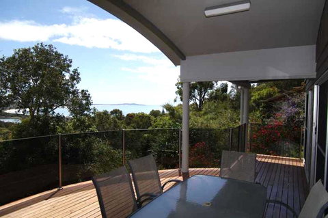 Coastwatch, 26 Comara Terrace - New Castle Holiday 1