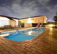 Winning Post Motor Inn - New Castle Holiday