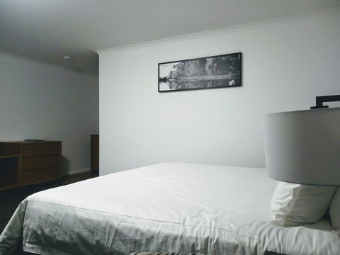 Winning Post Motor Inn - New Castle Holiday 4