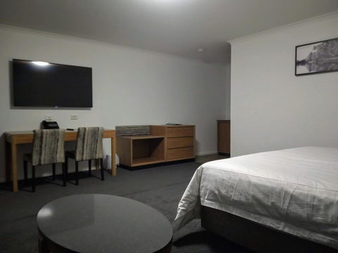 Winning Post Motor Inn - New Castle Holiday 7