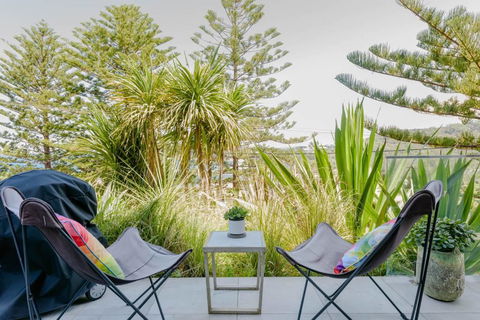 Scandi Beach Apartment - New Castle Holiday 6
