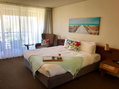 Charlesworth Bay Beach Resort - New Castle Holiday 2