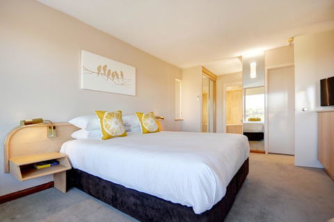 Charlesworth Bay Beach Resort - New Castle Holiday 15