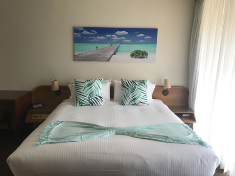 Charlesworth Bay Beach Resort - New Castle Holiday 37