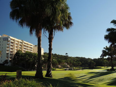 Charlesworth Bay Beach Resort - New Castle Holiday 24