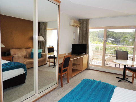 Charlesworth Bay Beach Resort - New Castle Holiday 31