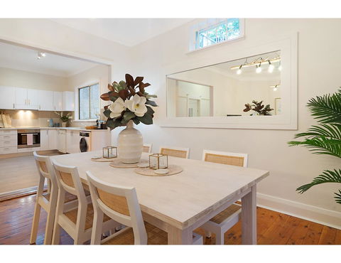 Huge Garden Apartment In The Heart Of Bondi Beach - New Castle Holiday 28