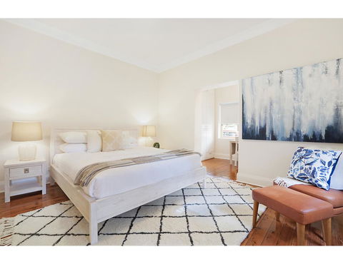 Huge Garden Apartment In The Heart Of Bondi Beach - New Castle Holiday 1