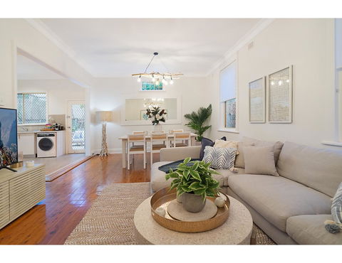 Huge Garden Apartment In The Heart Of Bondi Beach - New Castle Holiday 6