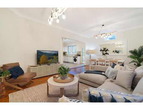 Huge Garden Apartment In The Heart Of Bondi Beach - New Castle Holiday 0