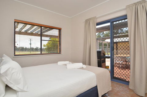 JE Guesthouse, Central To All The Hunter Valley Has To Offer - New Castle Holiday 30