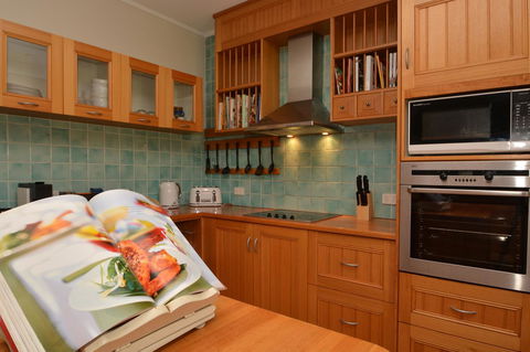 JE Guesthouse, Central To All The Hunter Valley Has To Offer - New Castle Holiday 14