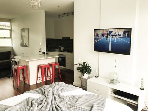 Woollahra Gem, Spectacular Views And Garden Paradise - New Castle Holiday 10