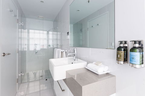 The Lucky Hotel - New Castle Holiday 4