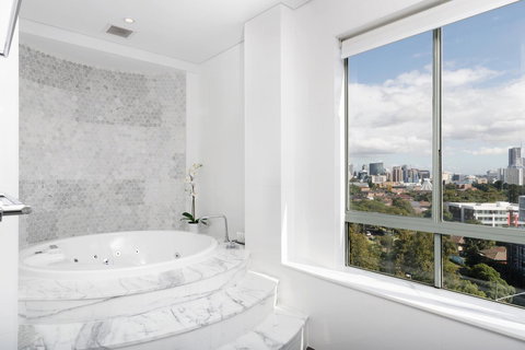 Rydges Parramatta - New Castle Holiday 8