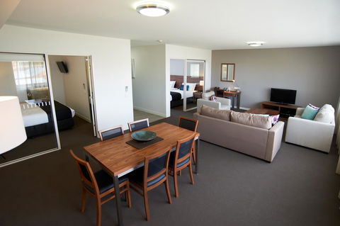 Quest Dubbo - New Castle Holiday 18