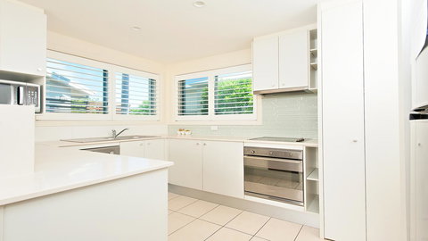 Pacific Blue, Salamander Bay - New Castle Holiday 12