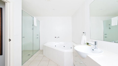 Pacific Blue, Salamander Bay - New Castle Holiday 16