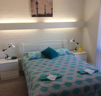 Como Lodge - New Castle Holiday