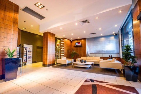 Seasons Harbour Plaza - New Castle Holiday 24