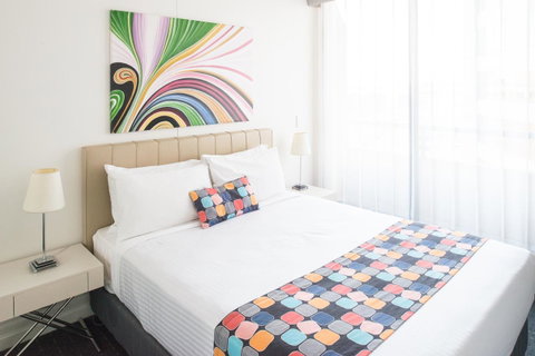 Seasons Harbour Plaza - New Castle Holiday 0