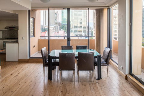 Seasons Harbour Plaza - New Castle Holiday 12
