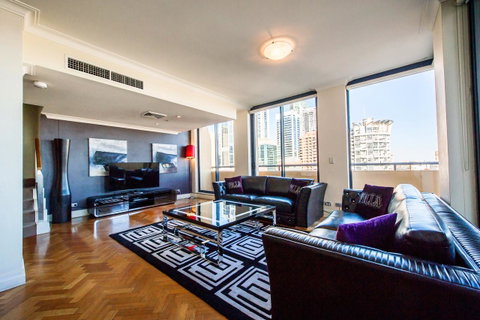 Seasons Harbour Plaza - New Castle Holiday 30
