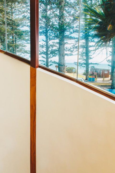 Beach Hotel Resort - New Castle Holiday 34