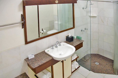 Beach Hotel Resort - New Castle Holiday 33