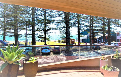 Beach Hotel Resort - New Castle Holiday 19