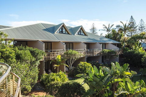 Beach Hotel Resort - New Castle Holiday 10