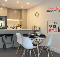 Stunning Views Sydney Olympic Park - New Castle Holiday