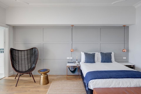 Regents Court Sydney - New Castle Holiday 24