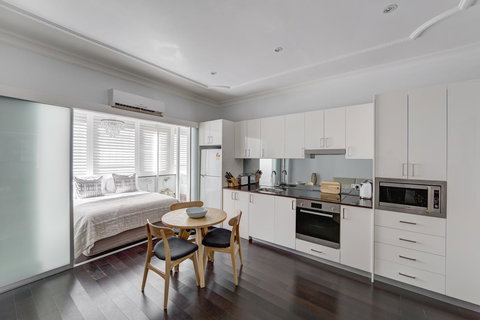 Regents Court Sydney - New Castle Holiday 13