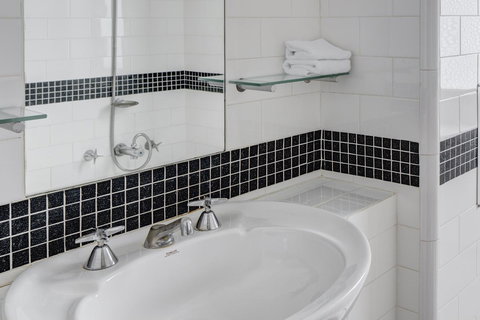 Regents Court Sydney - New Castle Holiday 33