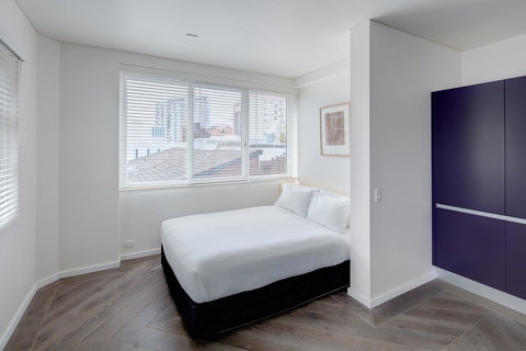 Regents Court Sydney - New Castle Holiday 25