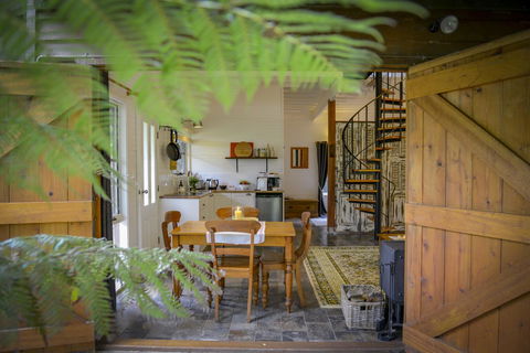 Arcadia - The Barn Cottage & Rosehill Cottage - New Castle Holiday 9