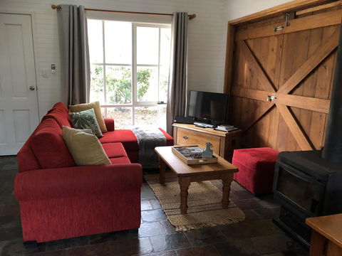Arcadia - The Barn Cottage & Rosehill Cottage - New Castle Holiday 8