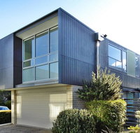 Coast 35 - New Castle Holiday