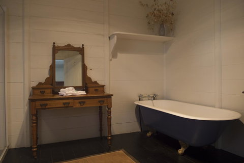 Hillview Heritage Hotel - New Castle Holiday 15